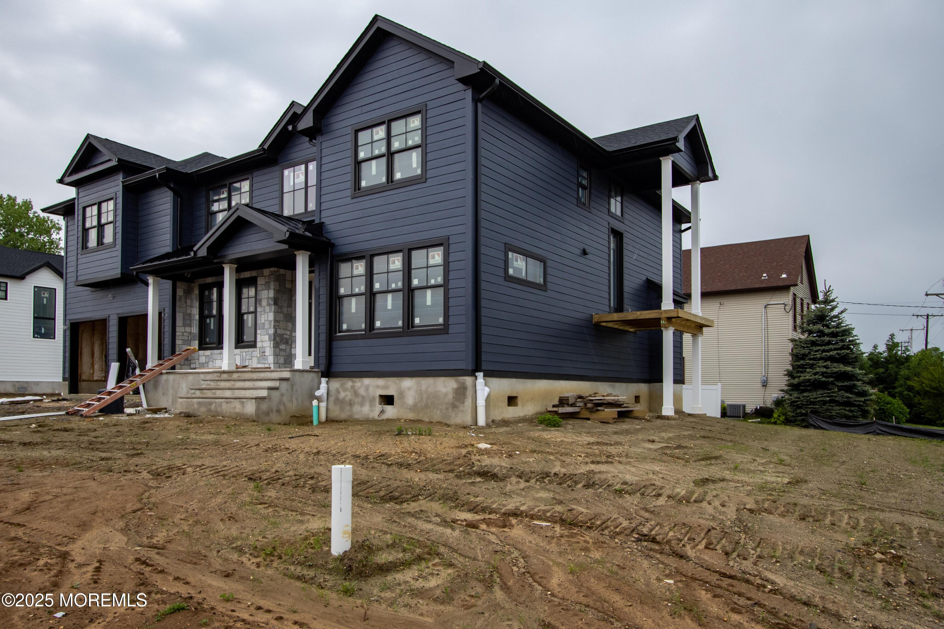 Image 2: 1 Foggia Way