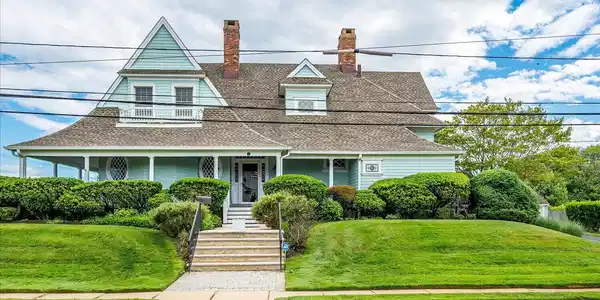 9 Columbia Avenue
