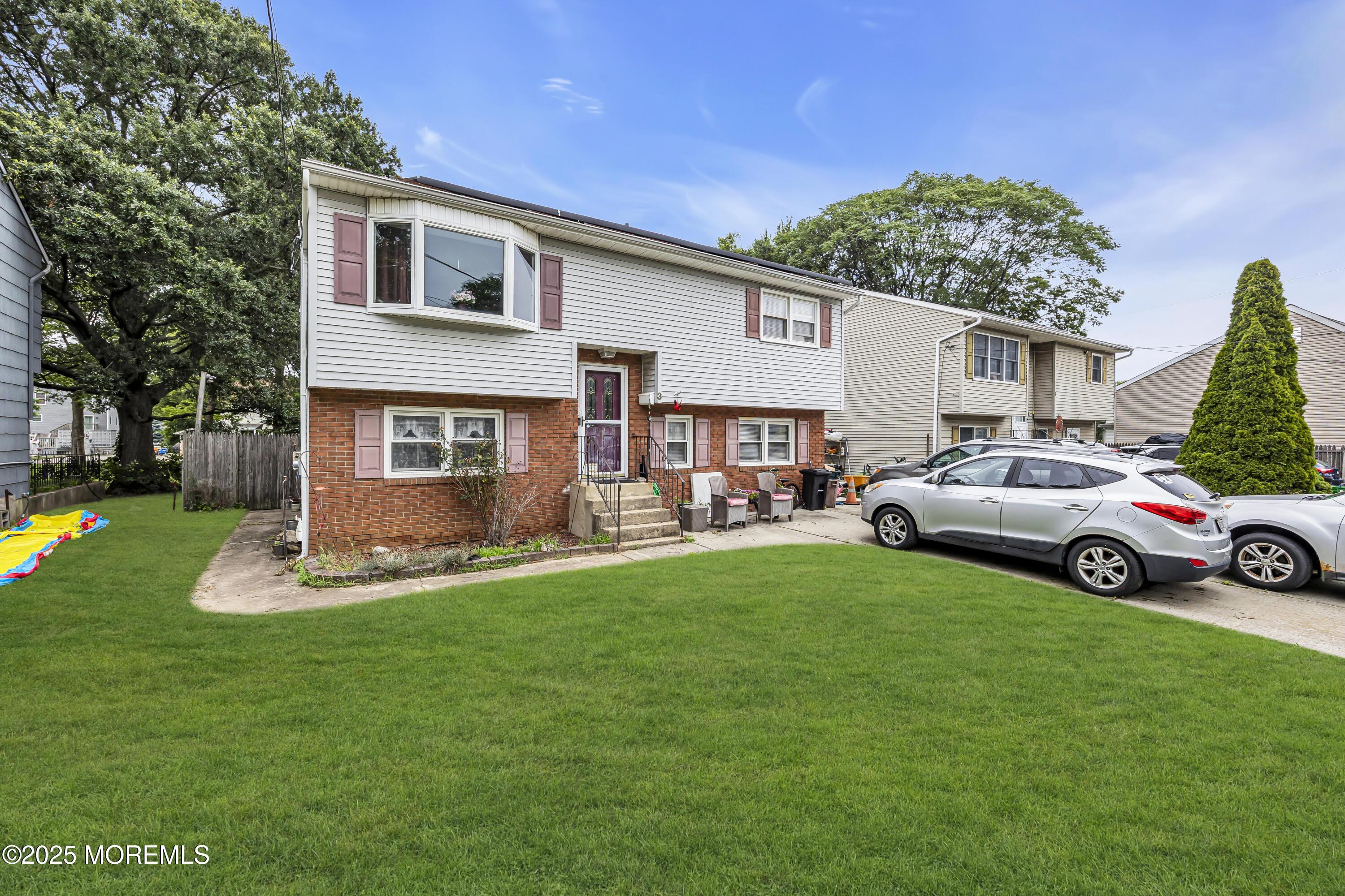 Image 2: 002__f1a2226-1_972