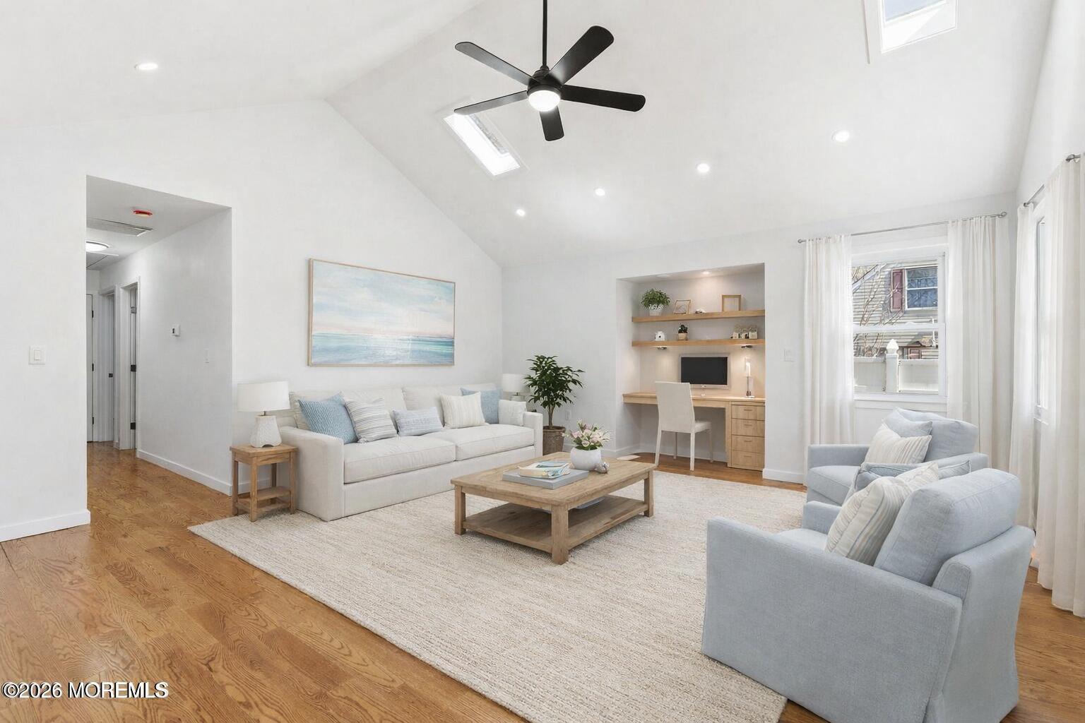 Image 3: 52 Pomona staged LVRM