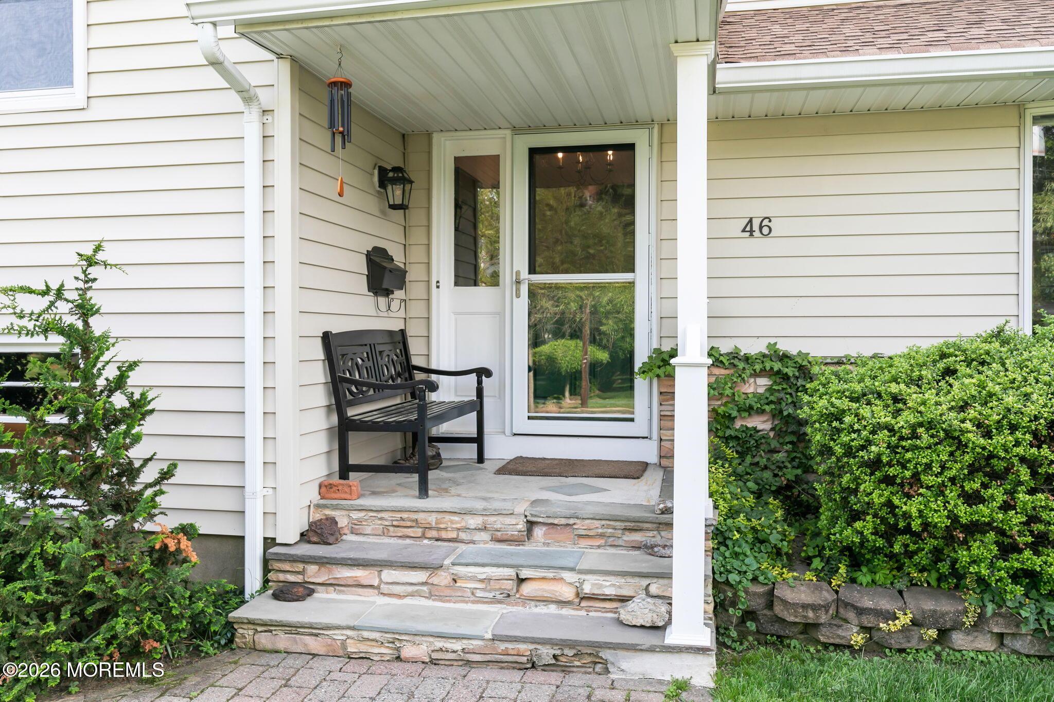 Image 3: Entry