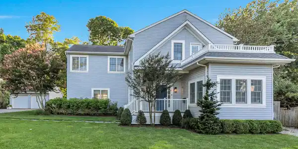 12 Doughty Lane