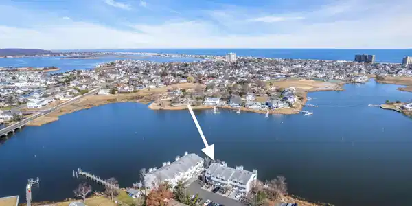165 Riddle Avenue Unit 8