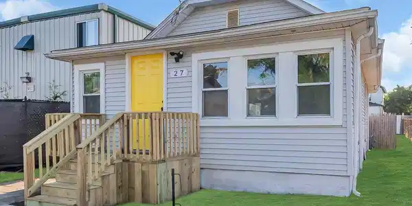 27 Randall Place