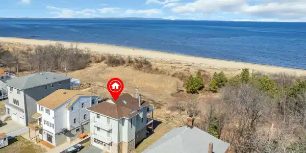 48 Bayside Parkway