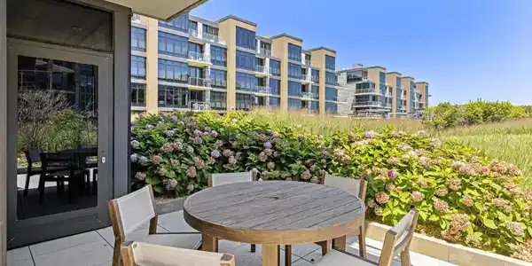 30 Melrose Terrace Unit 216