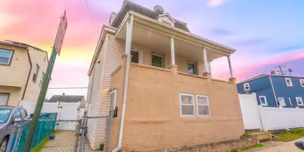 439 Ashley Street