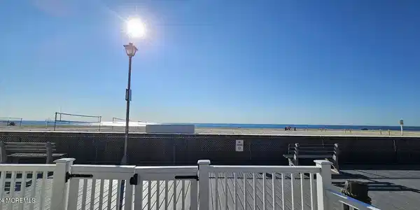 143 Boardwalk
