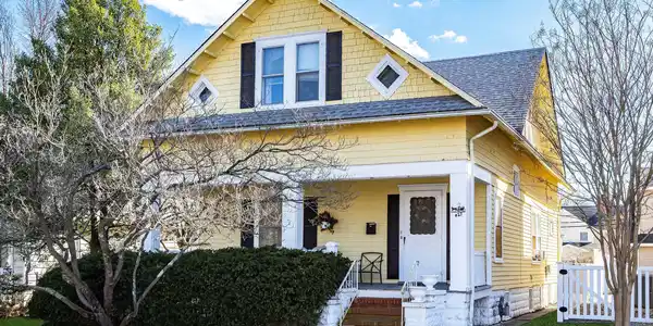 427 Woodland Avenue