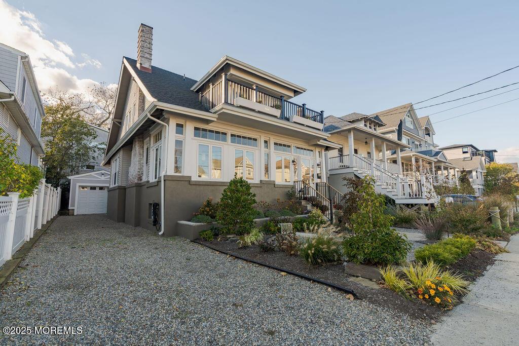 Image 1: 25 Shrewsbury Ave