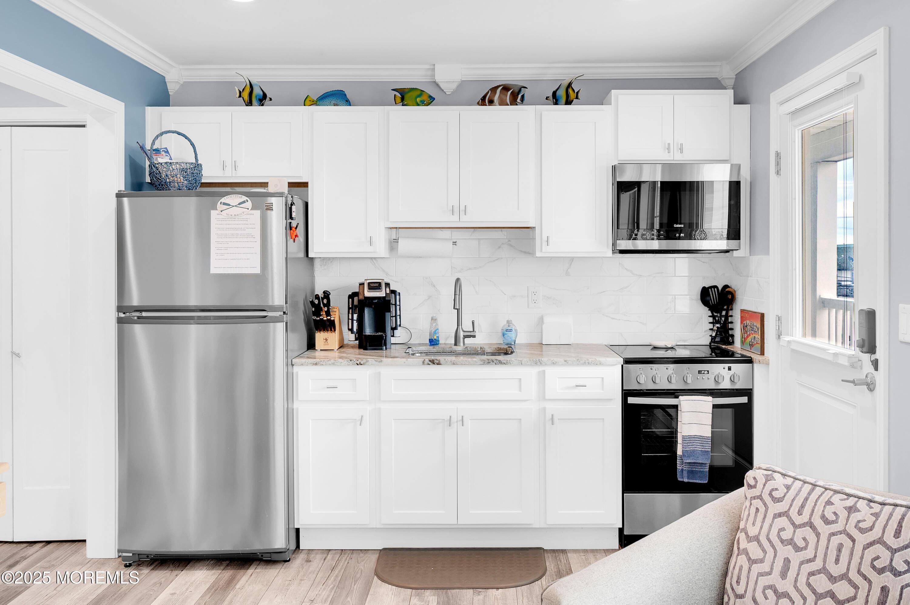 Image 4: Kitchen 1-2