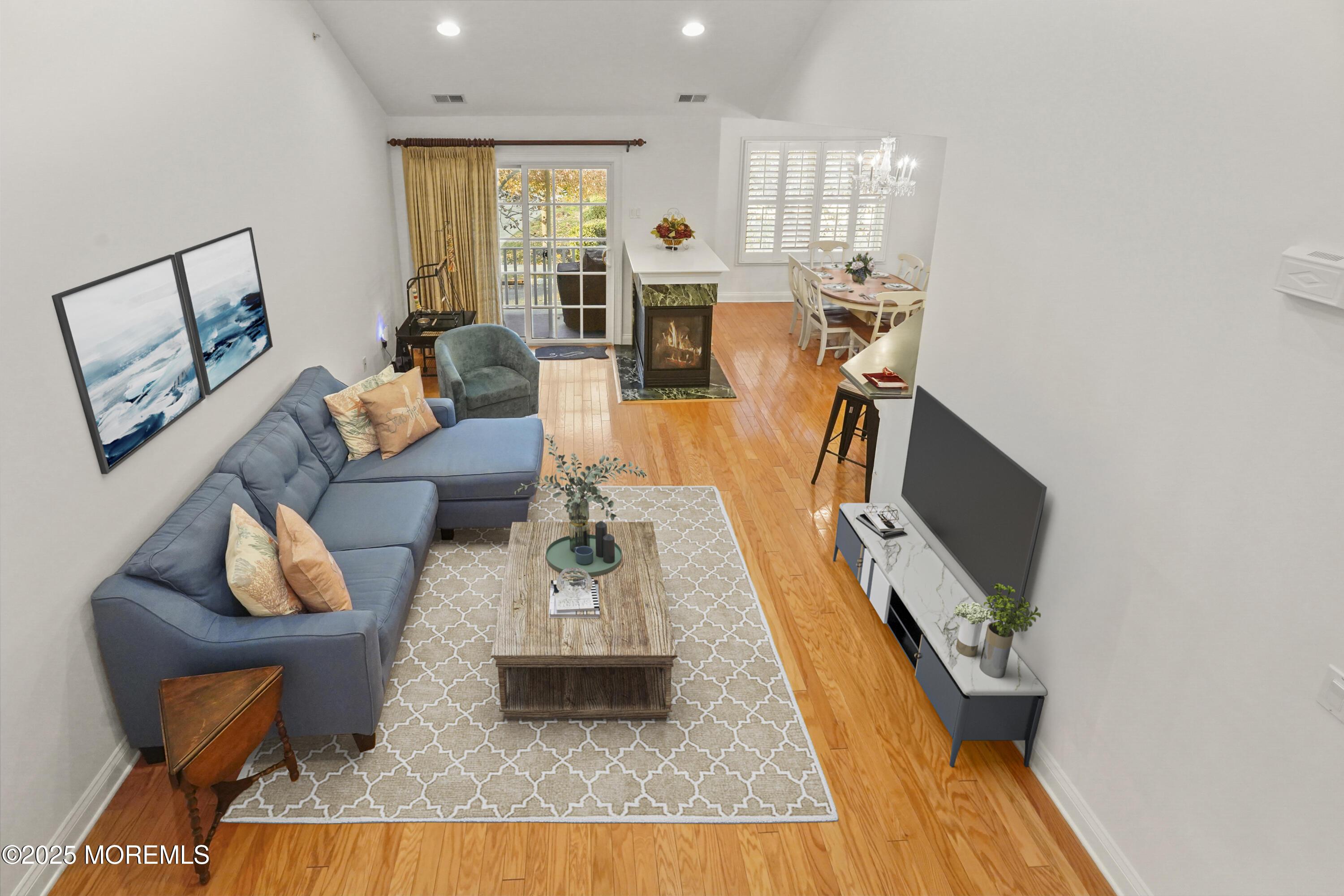 Image 3: living room furnished