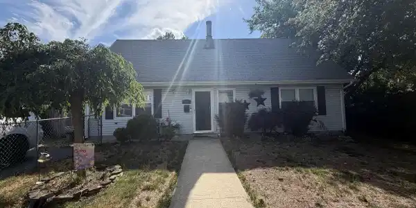 43 Briarwood Avenue