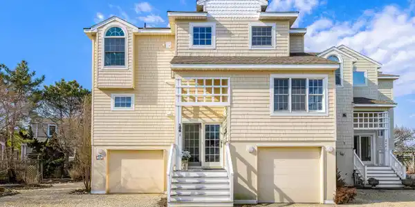 108 Roxie Avenue Unit 2