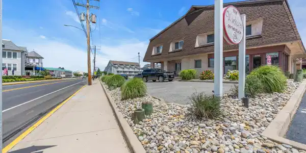 1008 Ocean Avenue