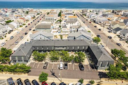 75 Grand Central Avenue Unit Private Side Yard # 2