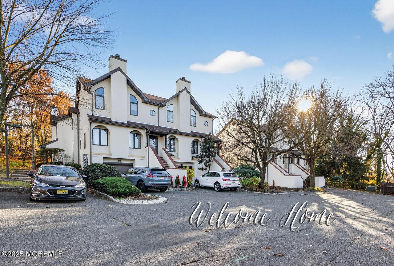 Image 1: 001_022_3r4a0292_420_402