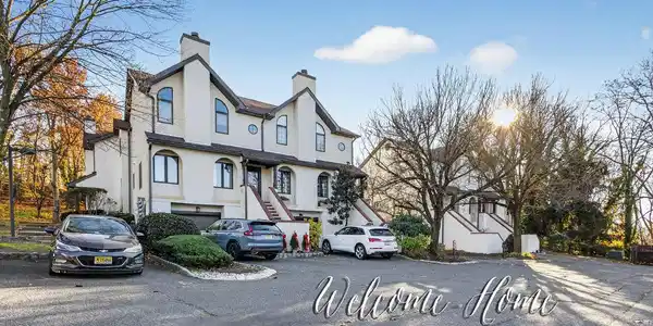 61 Tower Hill Drive Unit 708