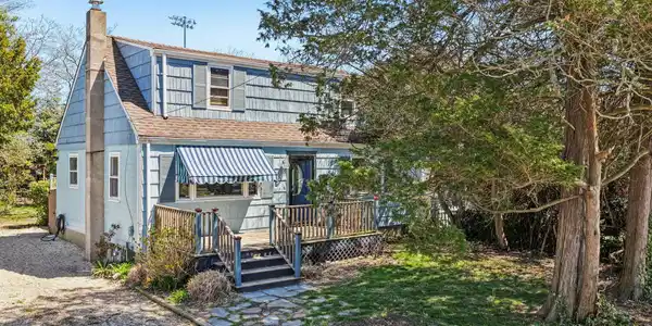 15 Woolley Avenue