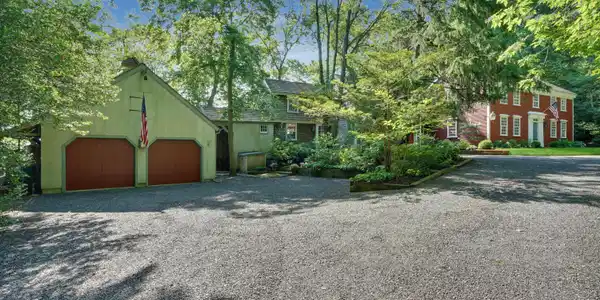 Image 3: House