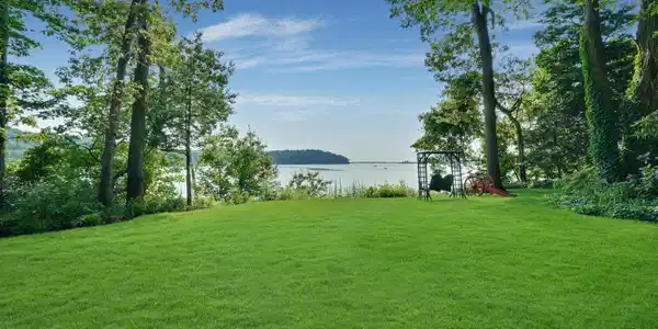 Image 4: Backyard view of the Navesink River