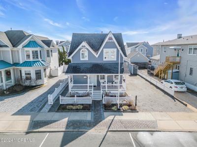 12 Reese Avenue