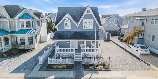 12 Reese Avenue
