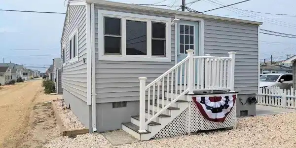 28 E Penguin Way