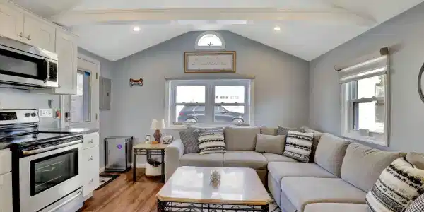 12 W Rutherford Lane