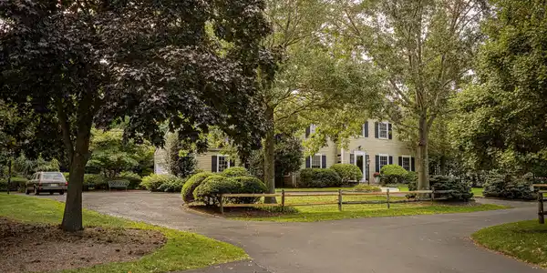 4 Dogwood Lane