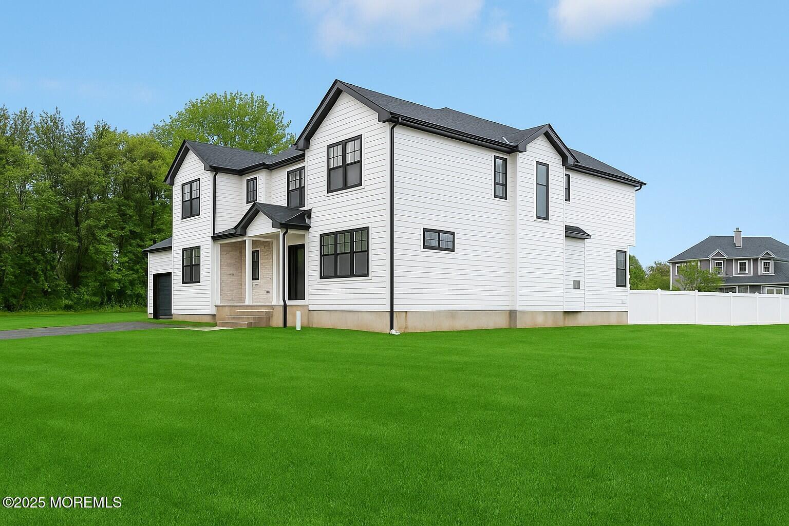 Image 4: side view with grass
