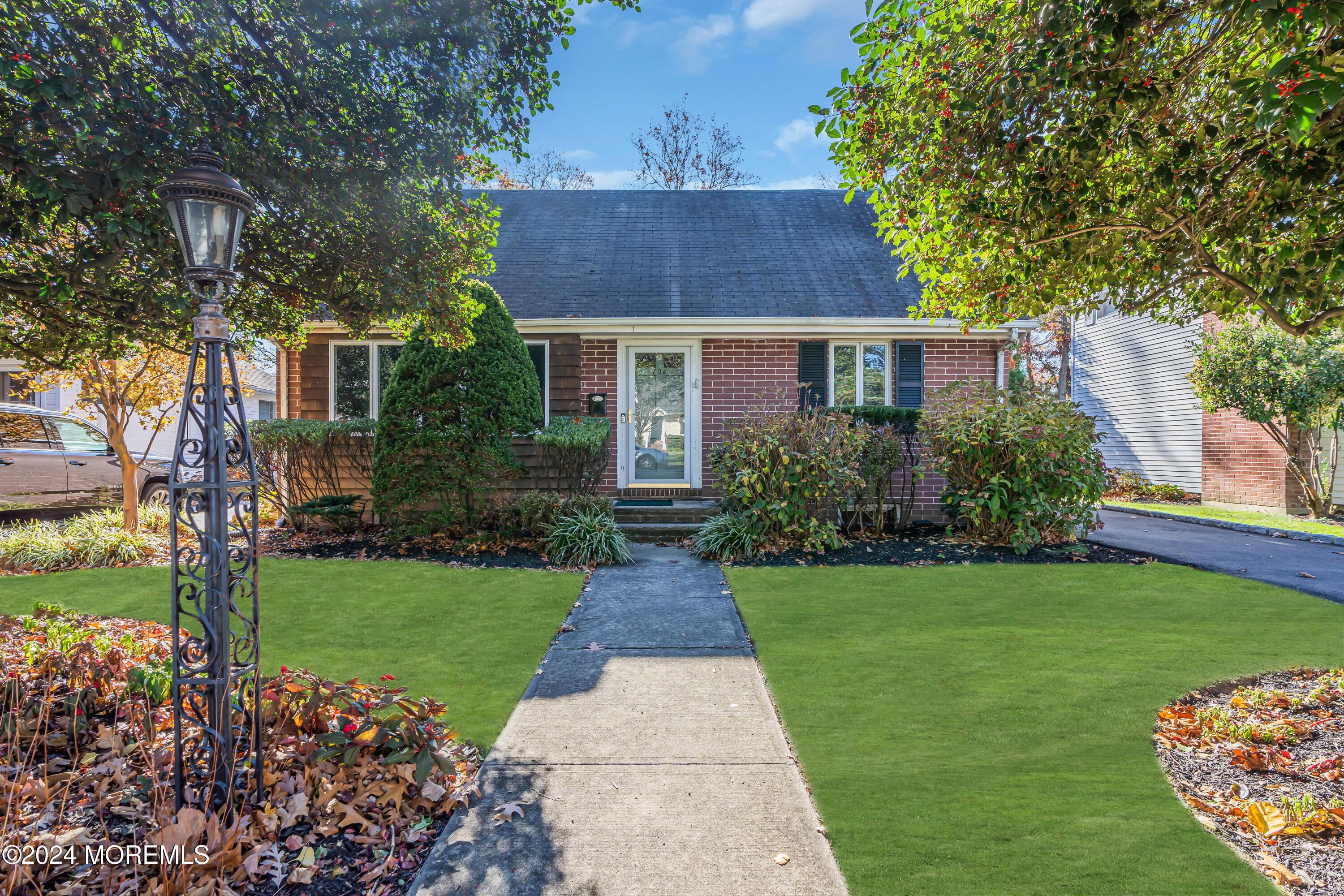 Image 1: 005_dsc01255-1_610