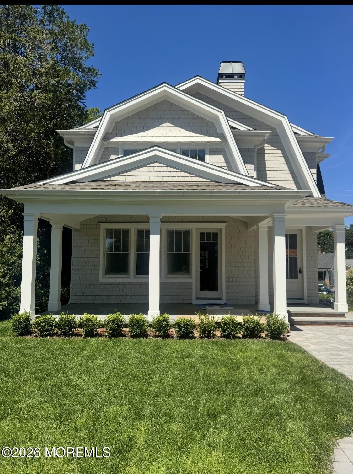 Image 3: Back of House