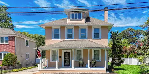 25 Holly Street