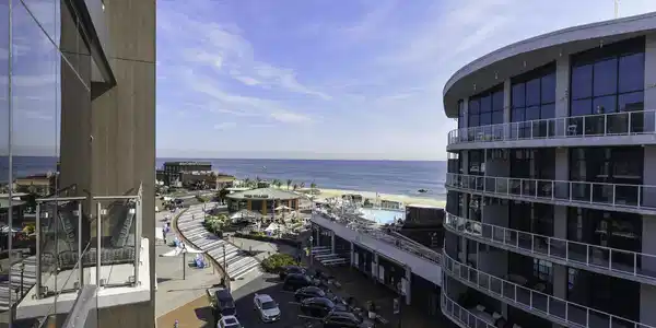 15 Morris Avenue Unit 516