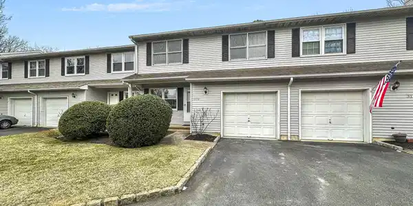 309 Sandpiper Court