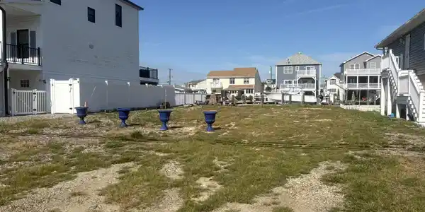 6 Cadiz Drive