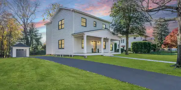 340 River Road
