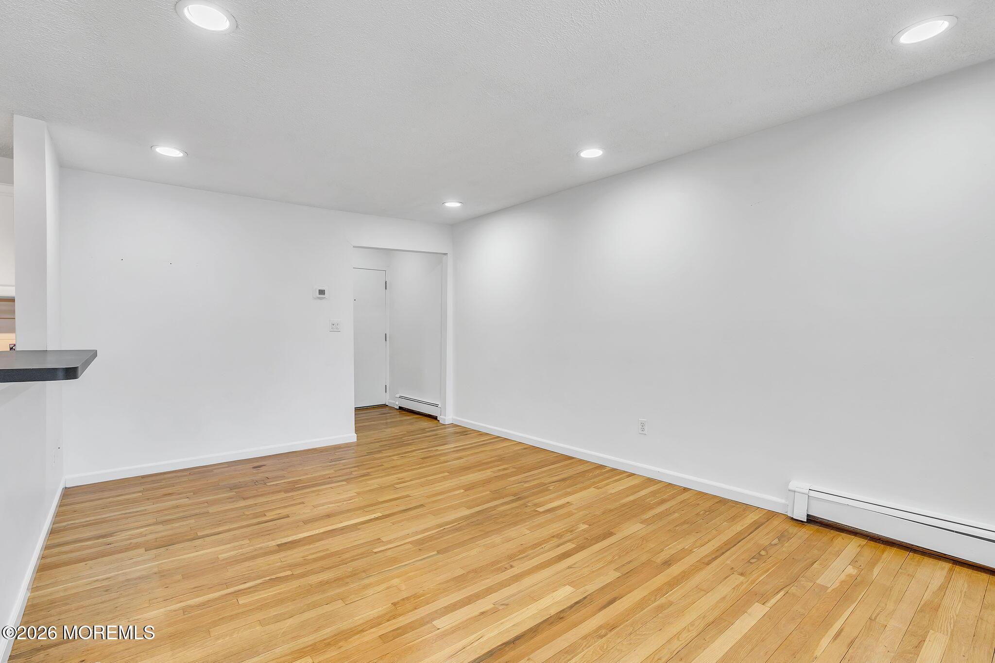 Image 4: 8-web-or-mls-DSC06982