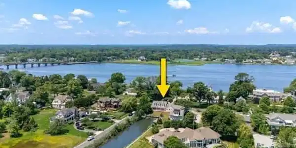 68 Gooseneck Point Road