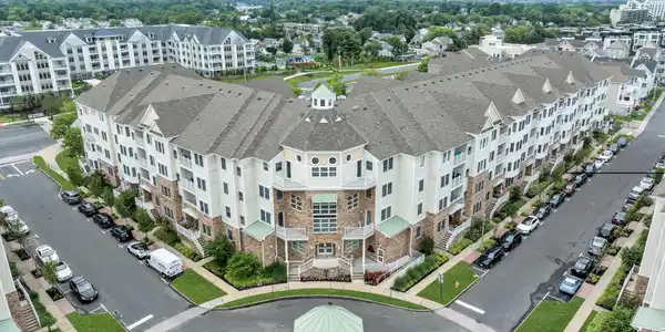33 Cooper Avenue Unit 216