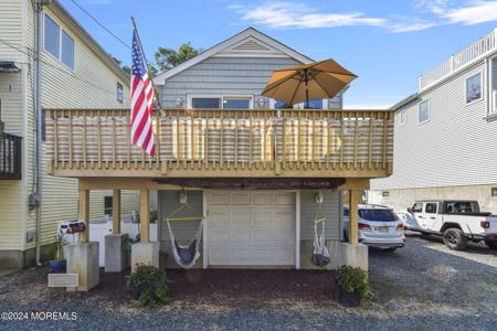 33 Gravelly Point Road