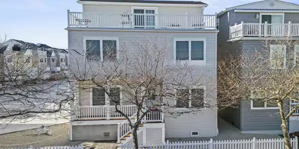 807 Central Avenue
