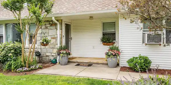 Image 3: 03-Front Entry 1
