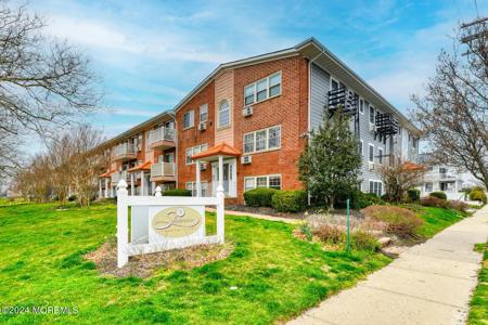 1203 Bergh Street Unit 101