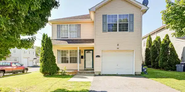 11-5 Hurley Street