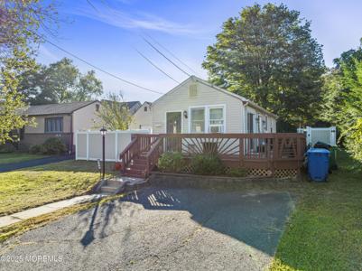 250 Brookside Avenue