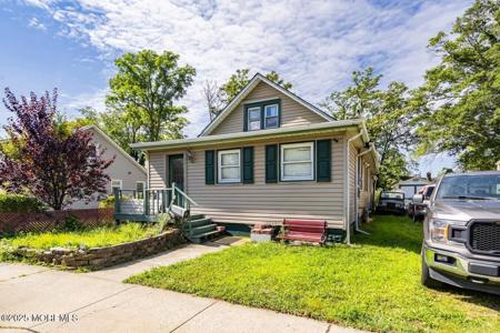 33 Oakwood Place