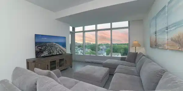 15 Morris Avenue Unit 525