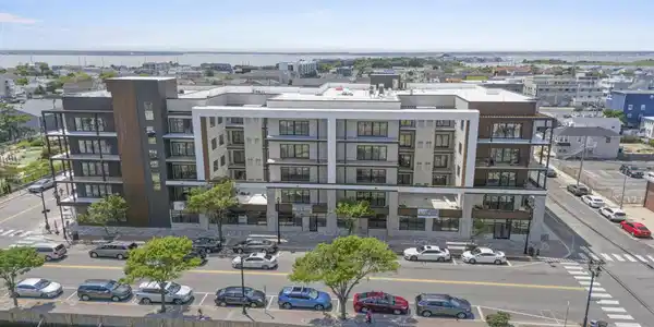 Image 2: 401 blvd drone (2)